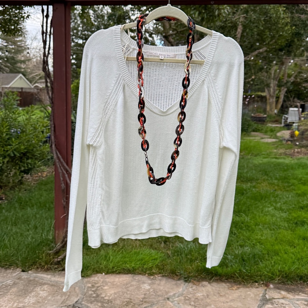 🩷 RACHEL Rachel Roy; Ivory, Lightweight Pull-Over Sweater with V-Neck. Size XL!